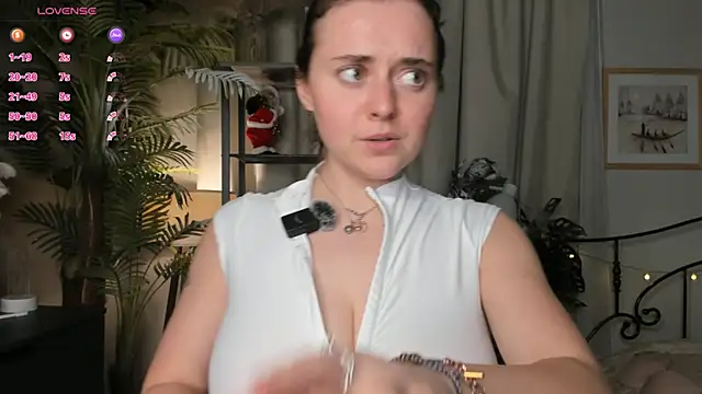 ThelmaJusto online show from April 18, 7:58 pm