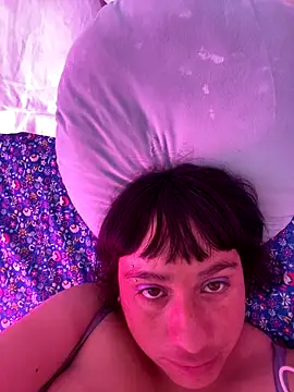 gatitaplop online show from December 18, 2:11 pm