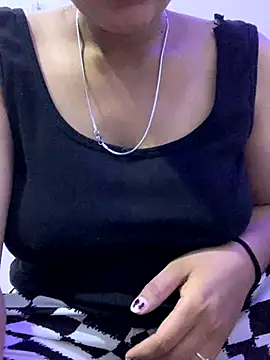 bindiyarani01 online show from November 9, 12:45 pm