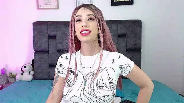 Allisonpetite1 online show from October 16, 8:22 pm