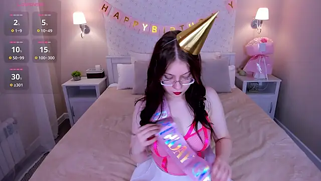 BellaWink online show from November 14, 6:24 am