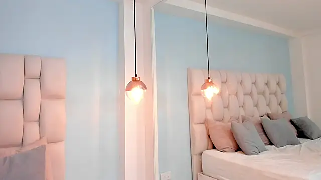 eva caos online show from April 3, 4:32 am