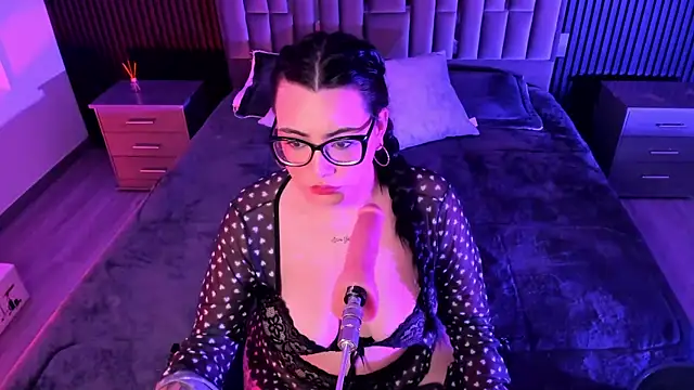 Koralynx online show from October 20, 11:35 am