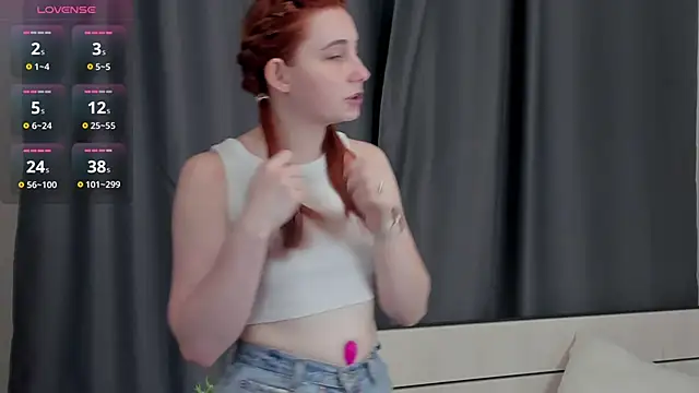 KellyeOun online show from November 11, 1:23 am