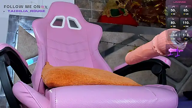 tahhlia rouge online show from December 5, 8:10 pm