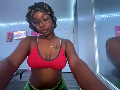 twerkaholic120 online show from November 7, 5:35 am