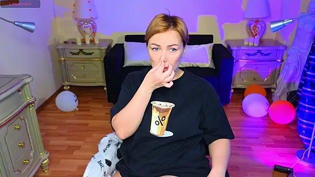 Viola Rayden online show from November 16, 6:26 am