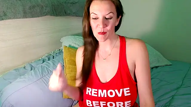 easy briezy online show from June 4, 4:06 am