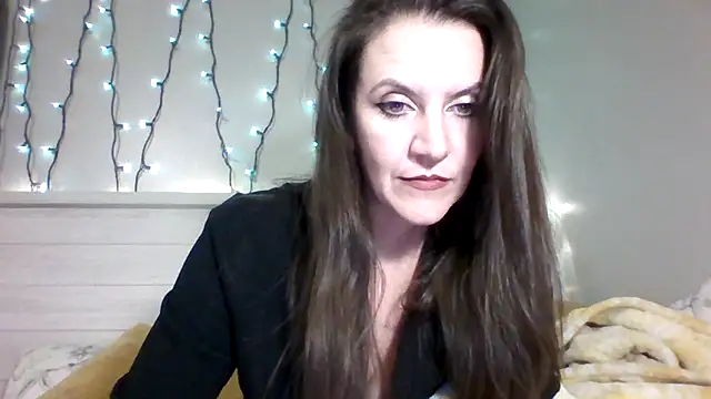 easy briezy online show from October 30, 1:41 am