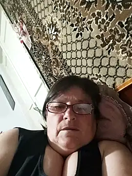 MilaCold5443 online show from May 26, 9:25 pm