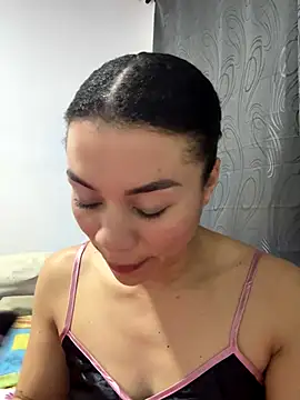 Snapshot of Crystal_555 chatting on October 15, 7:22 am Crystal 555 online show from October 15, 7:22 am