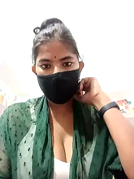 Hot radhaji online show from October 30, 4:30 pm