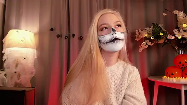 TinaStevenson online show from October 30, 11:17 pm