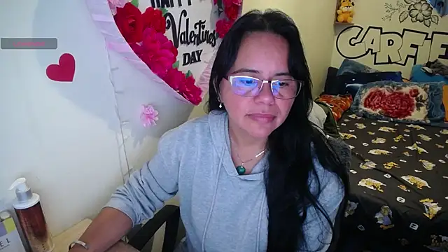 Miss  kendra  online show from July 7, 11:24 am