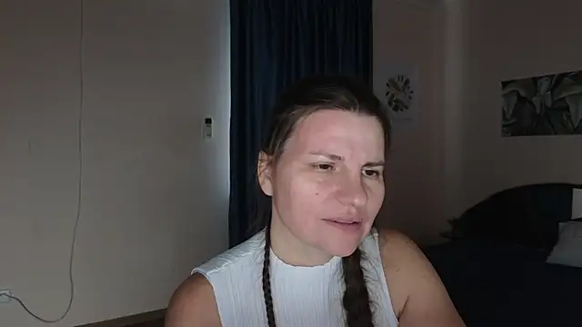 Mirabelle Velvet online show from November 11, 7:15 am