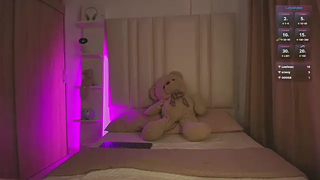 KIMMIE 01 online show from December 14, 8:03 pm