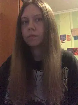 LunaVirelle online show from April 18, 4:53 pm