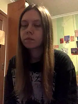 LunaVirelle online show from November 3, 5:17 pm