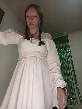 Lucy colee online show from January 15, 6:25 pm