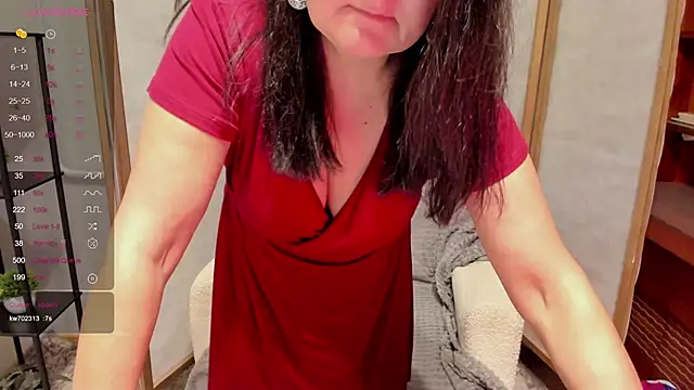 hottyannaa online show from November 10, 3:12 am