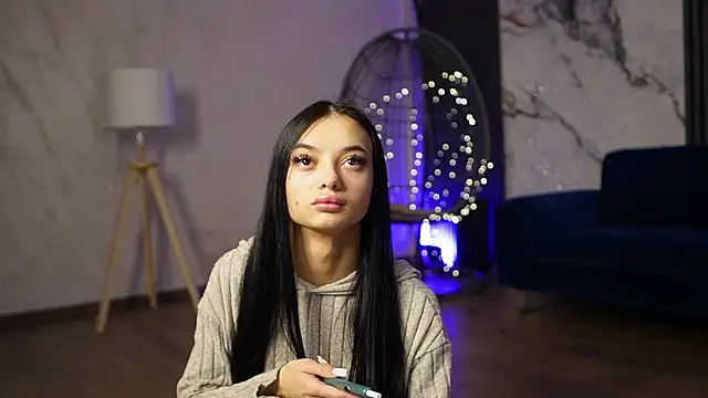 RachelRavee online show from January 6, 5:22 am