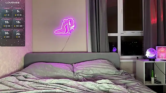 bklfen online show from February 8, 9:18 pm