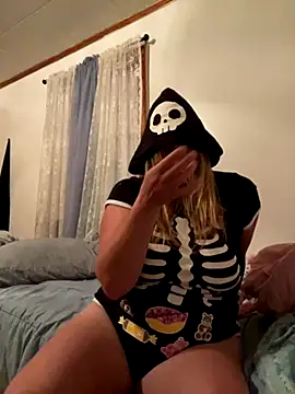 SugarMilkandHoney online show from October 24, 1:23 am