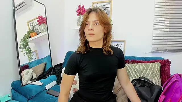 KassMonroe online show from January 5, 8:45 pm