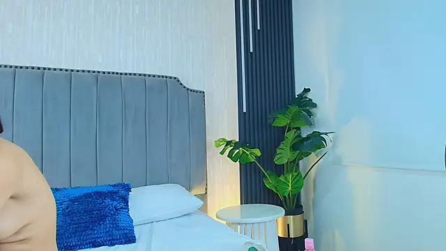 nina gb online show from December 5, 4:41 pm