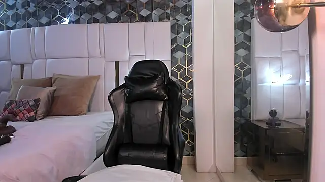 emily parks666 online show from April 20, 7:06 pm