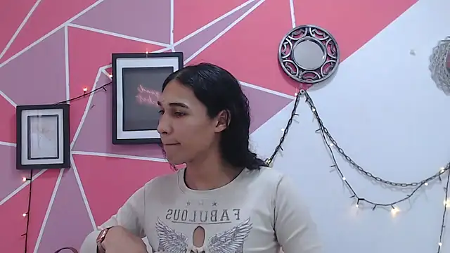 Tifany Adams online show from November 11, 8:28 pm