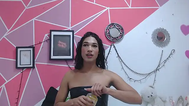 Tifany Adams online show from November 26, 8:43 pm