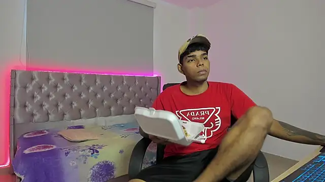 elias ford online show from October 28, 7:52 pm