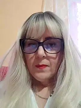 Amelialove42 online show from November 1, 1:15 pm