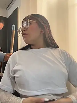 angie rousse  online show from December 5, 1:45 pm