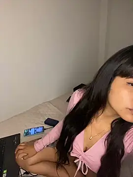 SweetieMariana online show from November 4, 12:43 pm