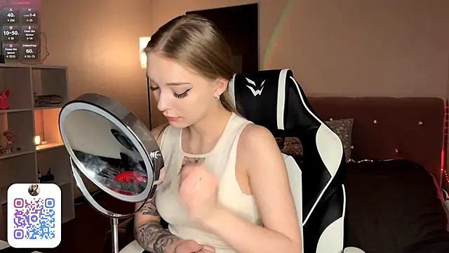 EvaPeace online show from February 21, 8:20 pm