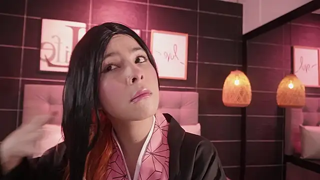 Thalia Karlson online show from February 18, 1:10 pm