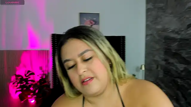 alissa katee online show from October 20, 7:50 pm