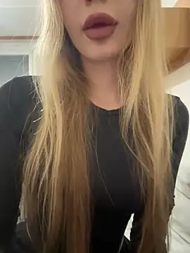 JudithCarly online show from February 3, 9:40 pm