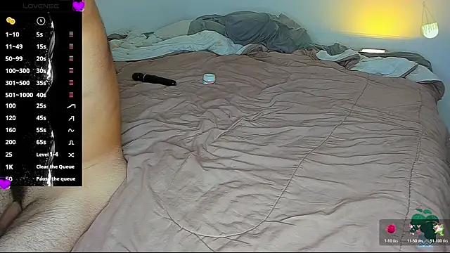 TheHotRoom69 online show from October 17, 6:44 pm