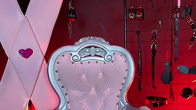 Bela sophie  online show from December 1, 8:00 pm