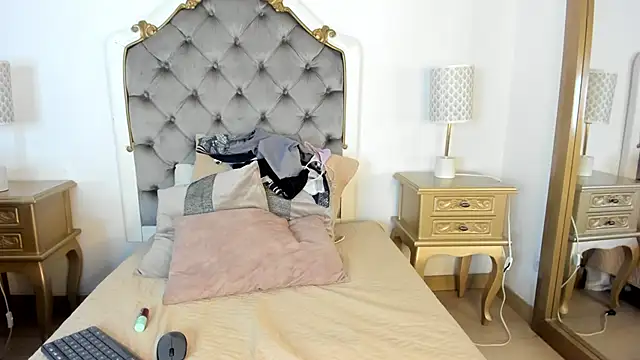 mary joseph online show from December 18, 3:44 am