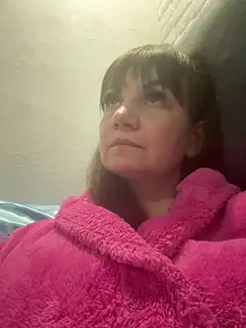 Butterfly8385 online show from March 7, 9:33 pm