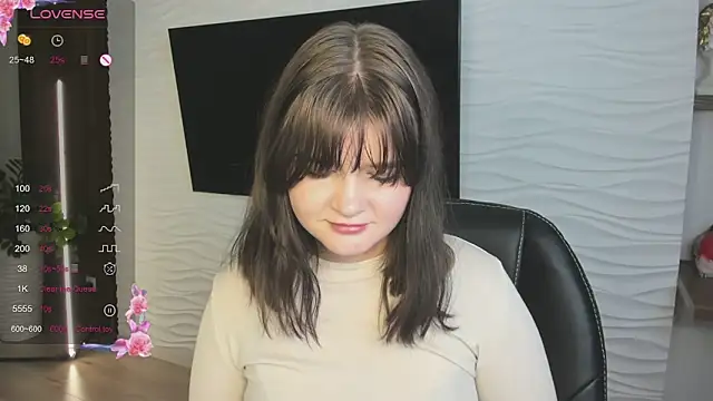 Mori Girll online show from November 8, 1:16 pm