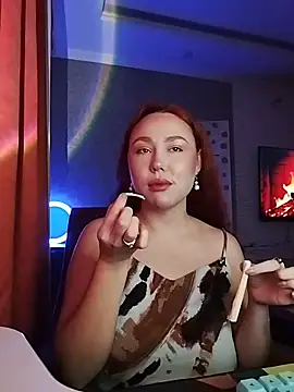 LolaMint  online show from November 29, 1:37 pm