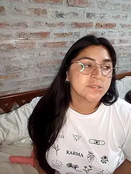 morenalatinaa online show from April 14, 3:06 am