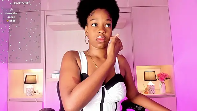 MaraBaker online show from November 1, 12:09 pm