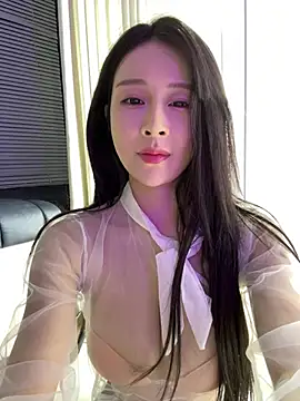 yiyi 3523 online show from June 10, 12:59 pm