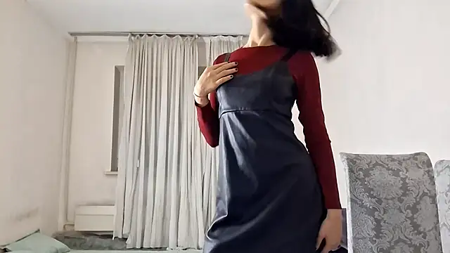 Lyndasilk online show from November 30, 5:06 pm